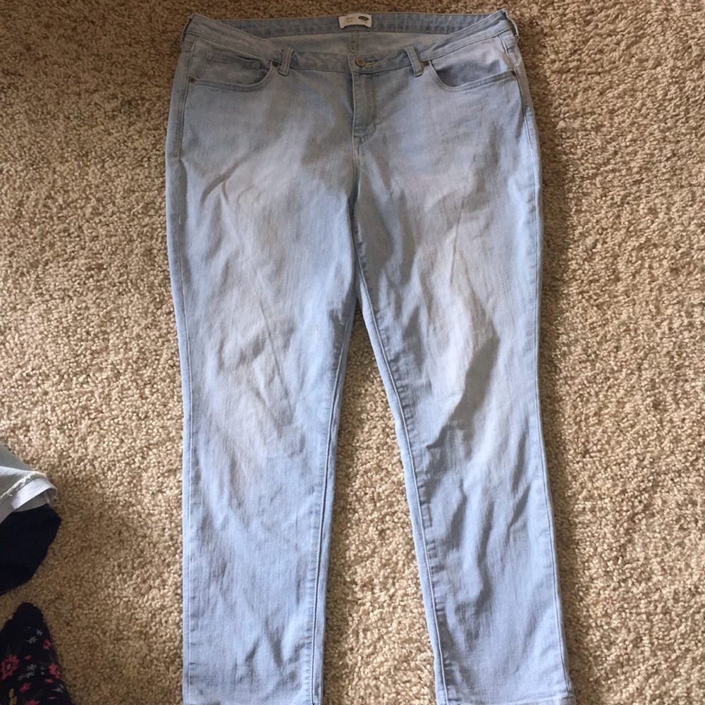Straight Fit light wash Old Navy Jeans